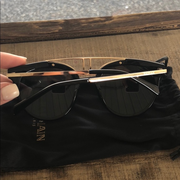 Balmain Sunglasses - Picture 2 of 4